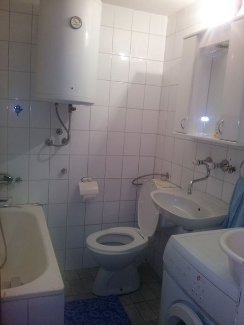 Jovana Isailovića 9, Beograd - 11