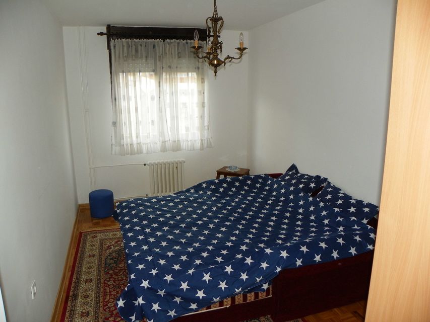 Makenzijeva 44, Beograd - 3