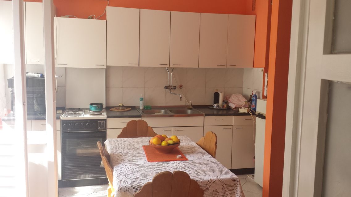 Drenovačka 9, Beograd