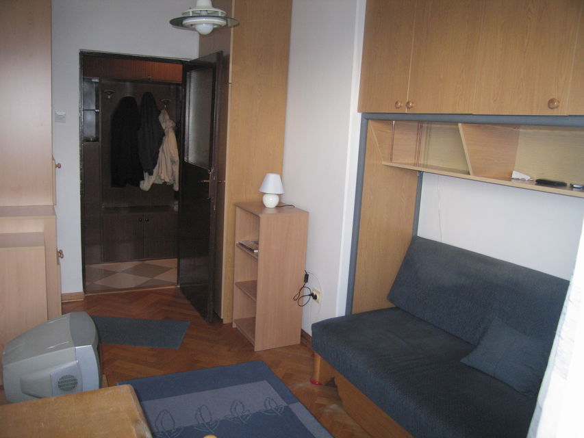 Borska 36, Beograd - 8