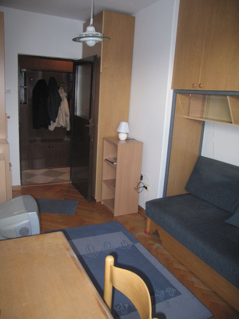 Borska 36, Beograd - 7