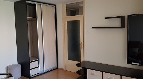 Dr Ivana Ribara 7, Beograd - 5