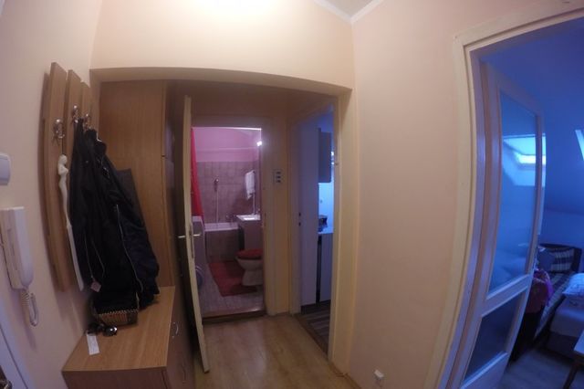 Zagorska 28, Beograd - 6