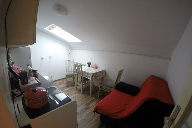 Zagorska 28, Beograd - 3