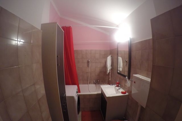 Zagorska 28, Beograd - 5