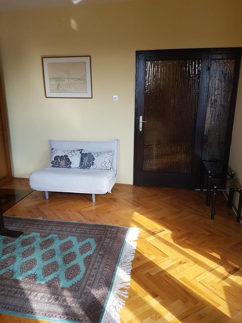 Stevana Opačića 36, Beograd