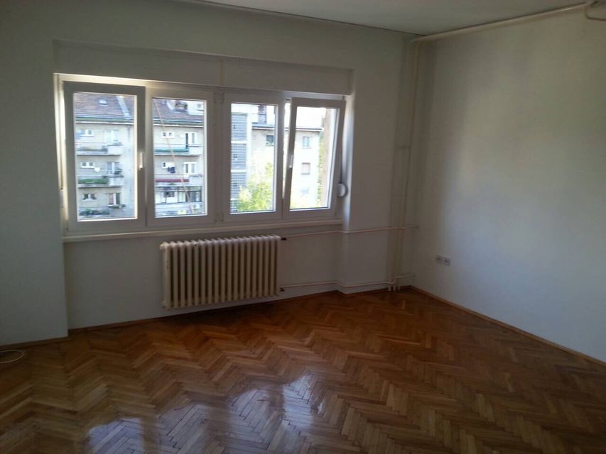 Džona Kenedija 32, Beograd - 2