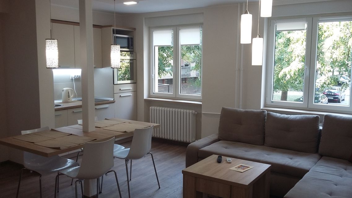 Gagarinova 16, Novi Sad - 1