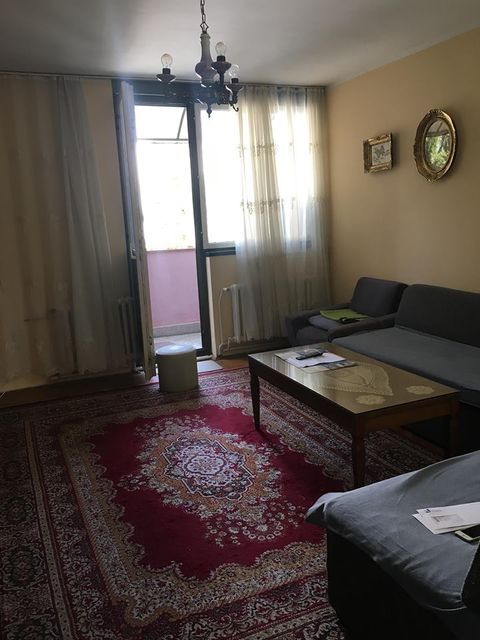 Petra Jovovića 29, Beograd - 4