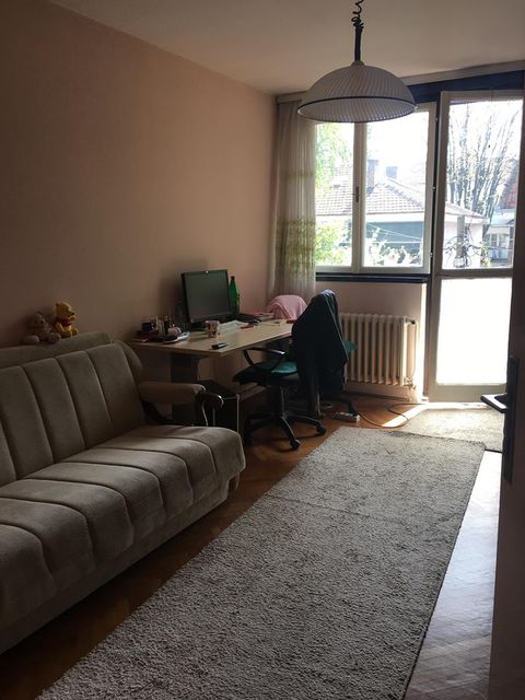 Petra Jovovića 29, Beograd - 13