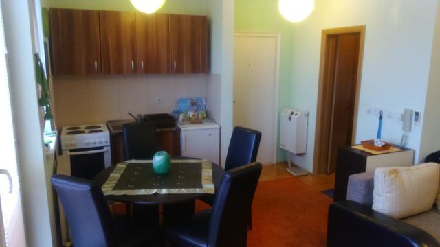 Dragoljuba Ristića 26, Beograd - 4