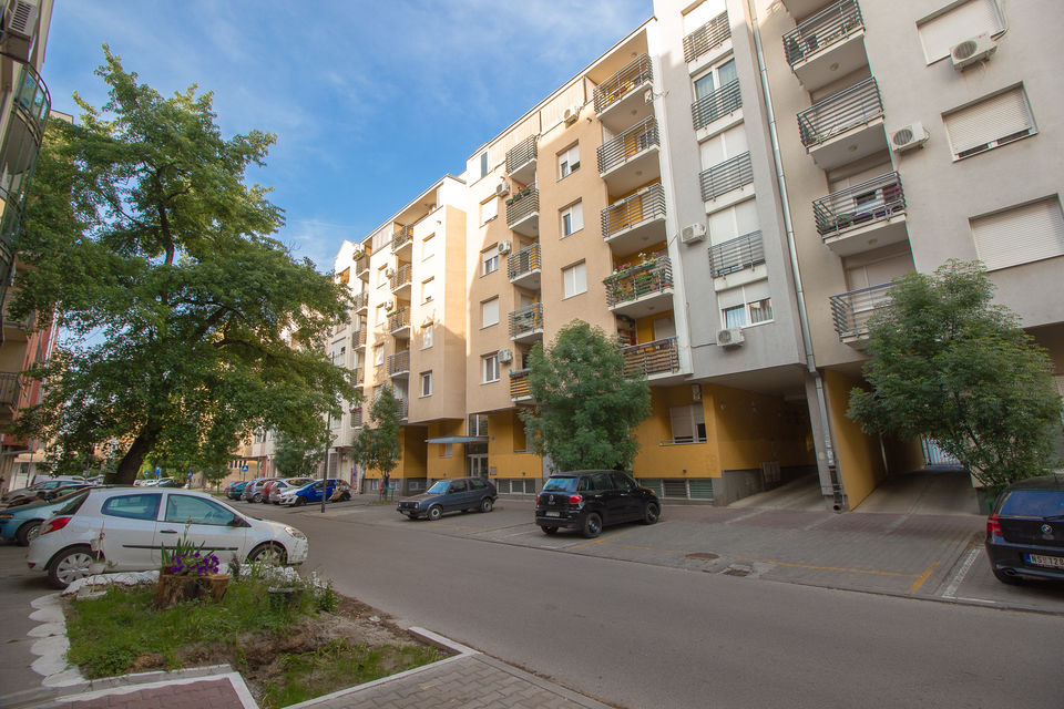 Doža Đerđa 21, Novi Sad - 1