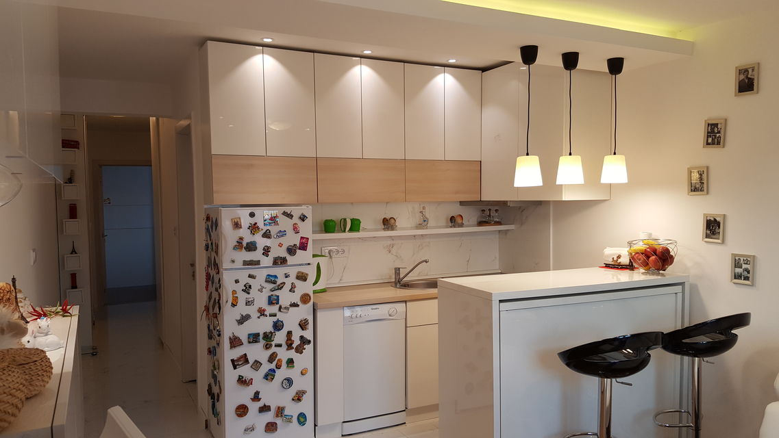 Varvarinska 12, Beograd