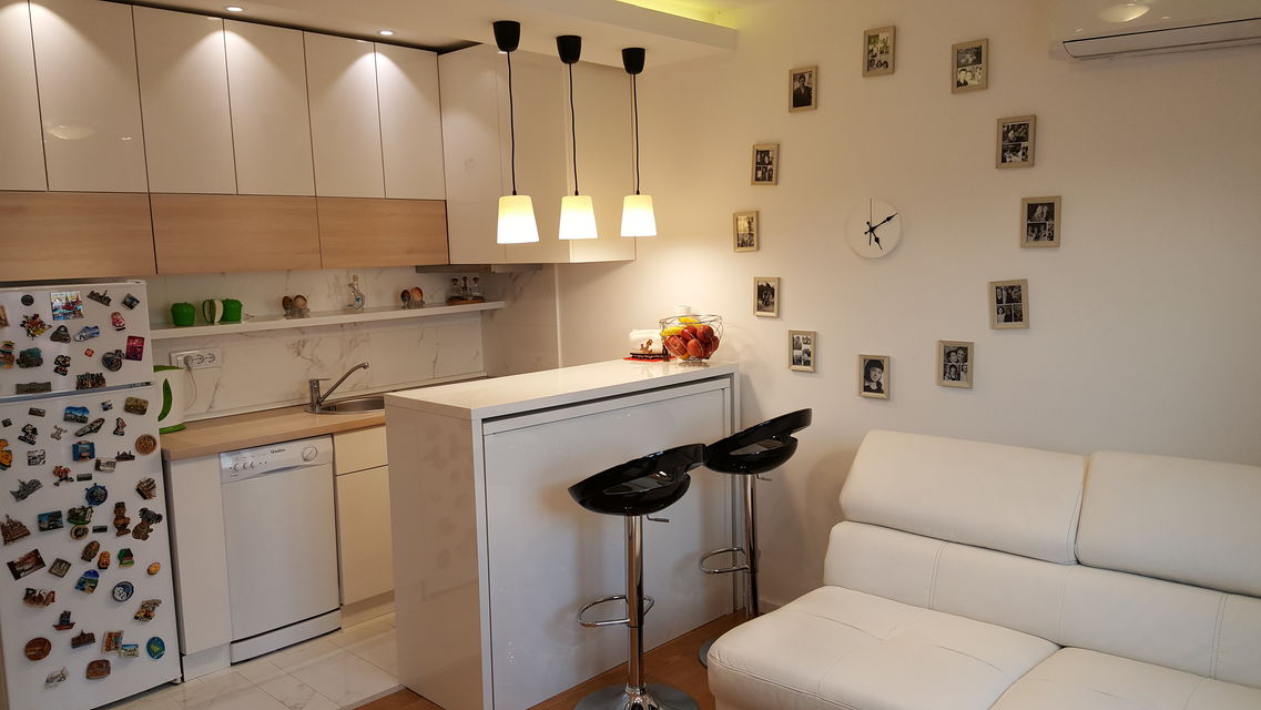 Varvarinska 12, Beograd - 2