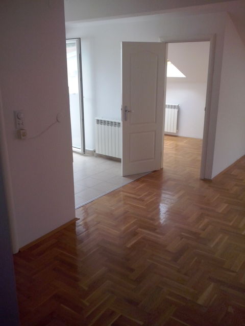 Kneževačka 35, Beograd