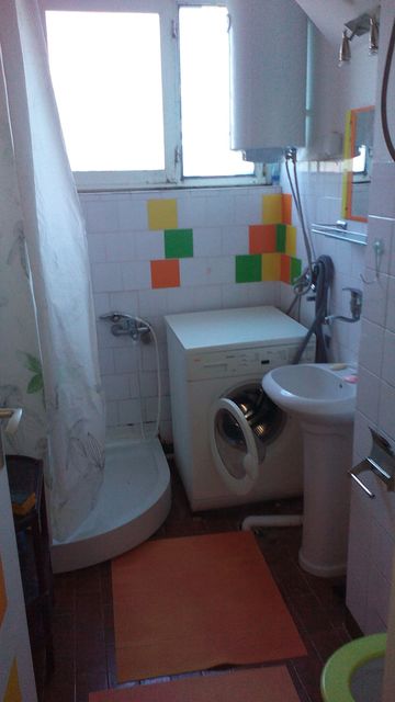 Nade Tomić 13, Niš - 7