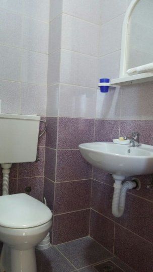 Nikole Doksata 32, Beograd - 4