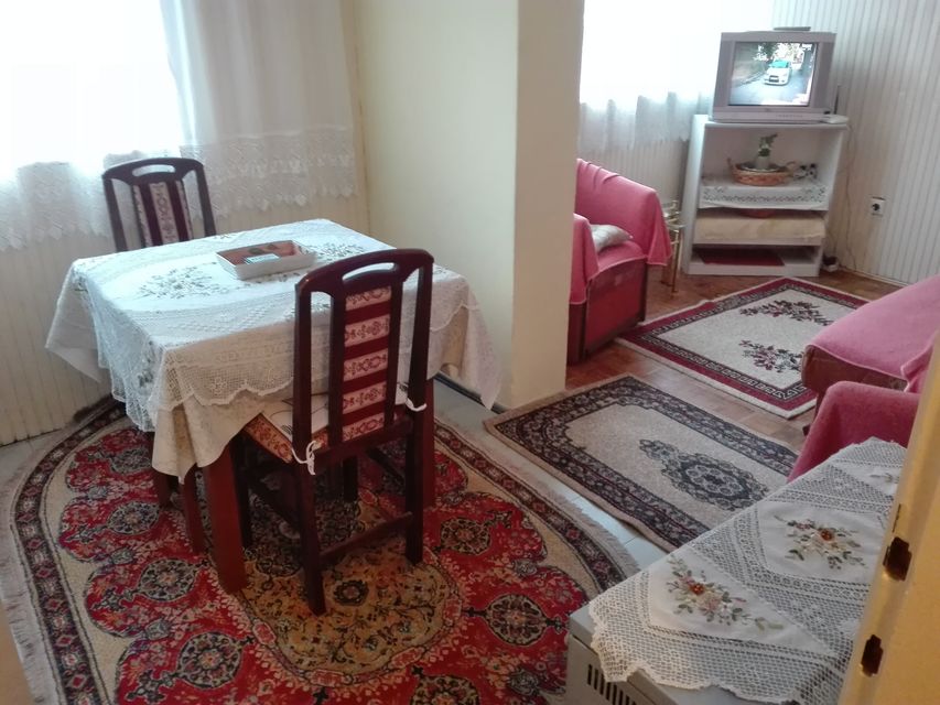 Radovana Miloševića 19, Beograd - 4