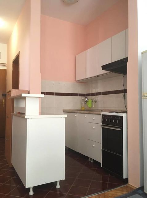 Vojvode Vlahovića 42, Beograd - 2