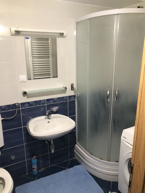 Vojvode Vlahovića 12, Beograd - 6