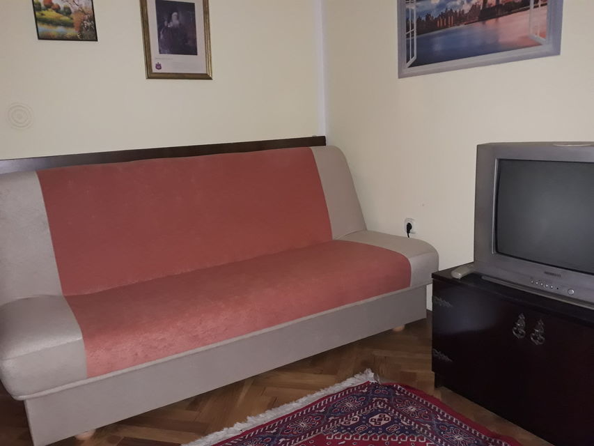 Zlarinska 16, Beograd - 2
