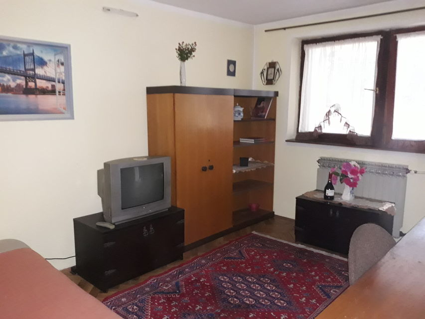 Zlarinska 16, Beograd