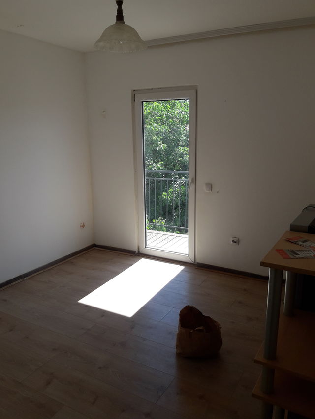 Pekarska 12, Beograd - 6