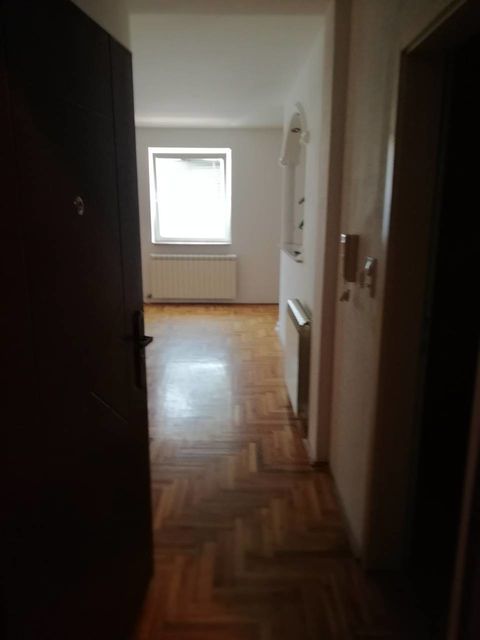 Branka Cvetkovića 27, Beograd - 3