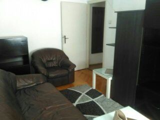 Milojka Lešjanina 49b, Niš - 11