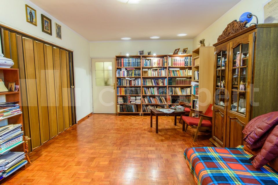 Učitelja Dragutina Prokića 17, Beograd - 12