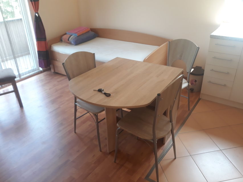 Suvopoljska 23, Beograd - 4