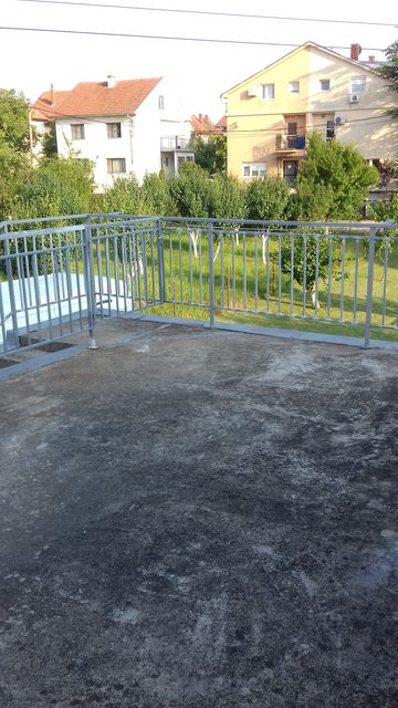 Slavonskih staza 4, Sremčica - 15