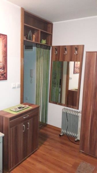 Hazarska 42a, Beograd - 6