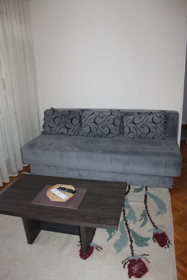 Jastrebačka 47, Beograd - 15