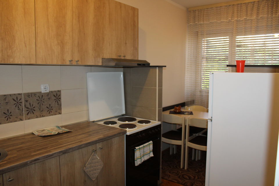 Jastrebačka 47, Beograd - 9