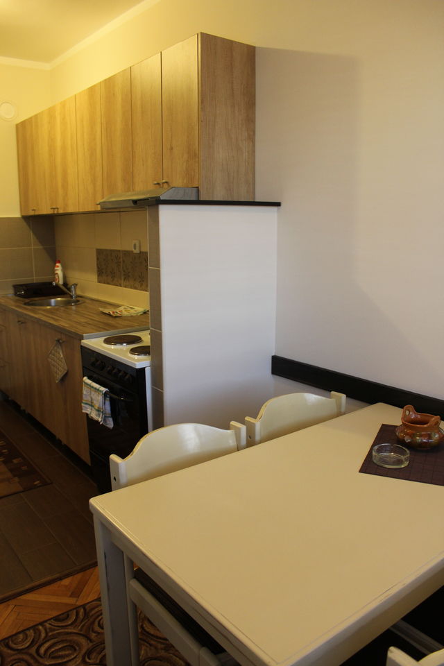 Jastrebačka 47, Beograd - 11