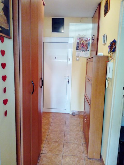 Omladinskih brigada 10, Beograd - 3