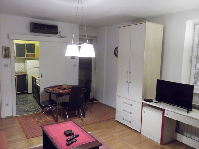 Belo vrelo 58, Beograd - 3