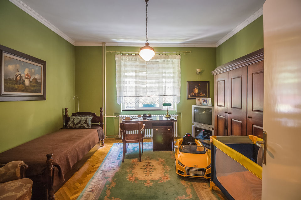 Vojvode Knićanina 4, Novi Sad - 12