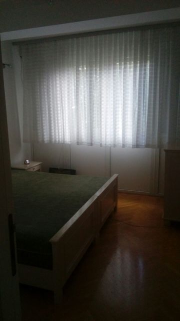 Jovana Marinovića 5a, Beograd - 4