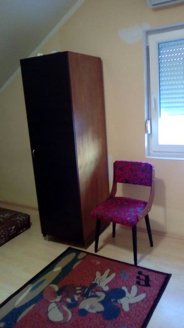 Rastka Petrovića 33, Beograd - 4