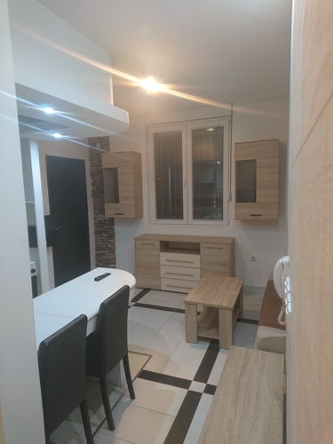 Jovanke Radaković 20, Beograd - 7