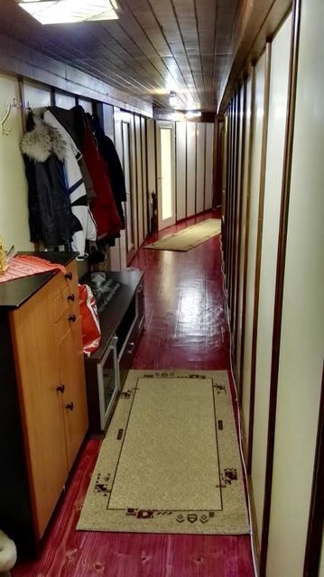 Glavna 12, Beograd - 13