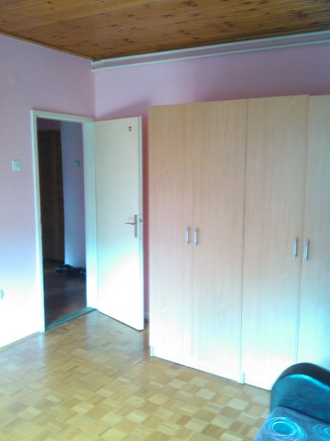 Mis Irbijeve 49, Beograd - 4