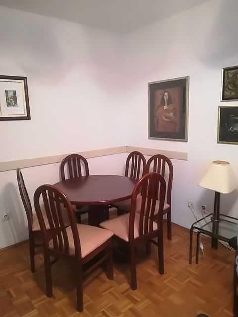 Radnička 32, Beograd - 5