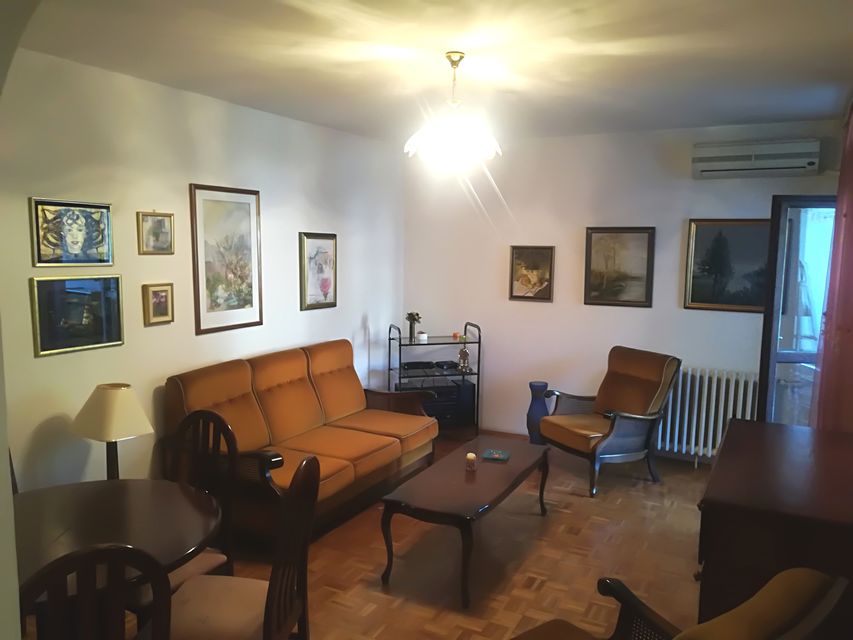 Radnička 32, Beograd - 1