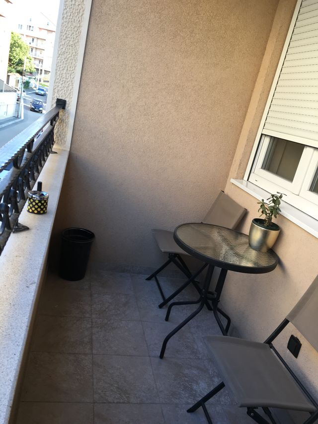 Vojvode Vlahovića 41, Beograd - 11