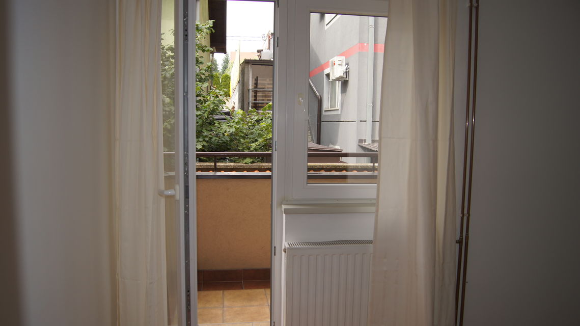 Tunelska 9, Beograd - 11