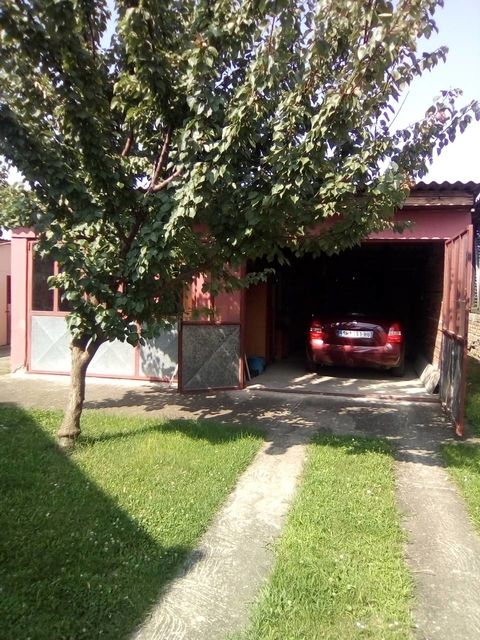 Nikole Tesle 40, Sremska Mitrovica - 8