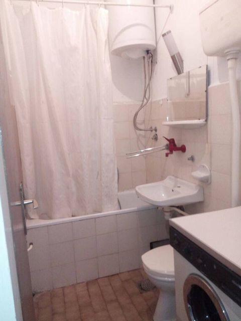 Kneza Lazara L1, Jagodina - 6